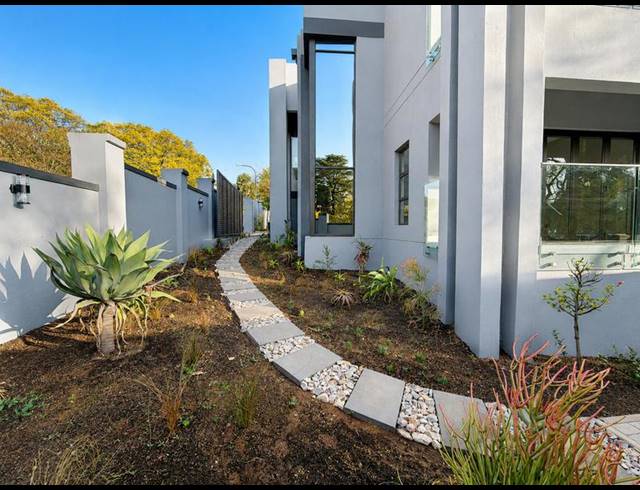 4 BEDROOM HOUSE FOR SALE IN FOREST TOWN